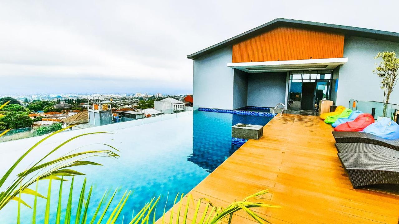 Kytos Hotel Bandung Esterno foto