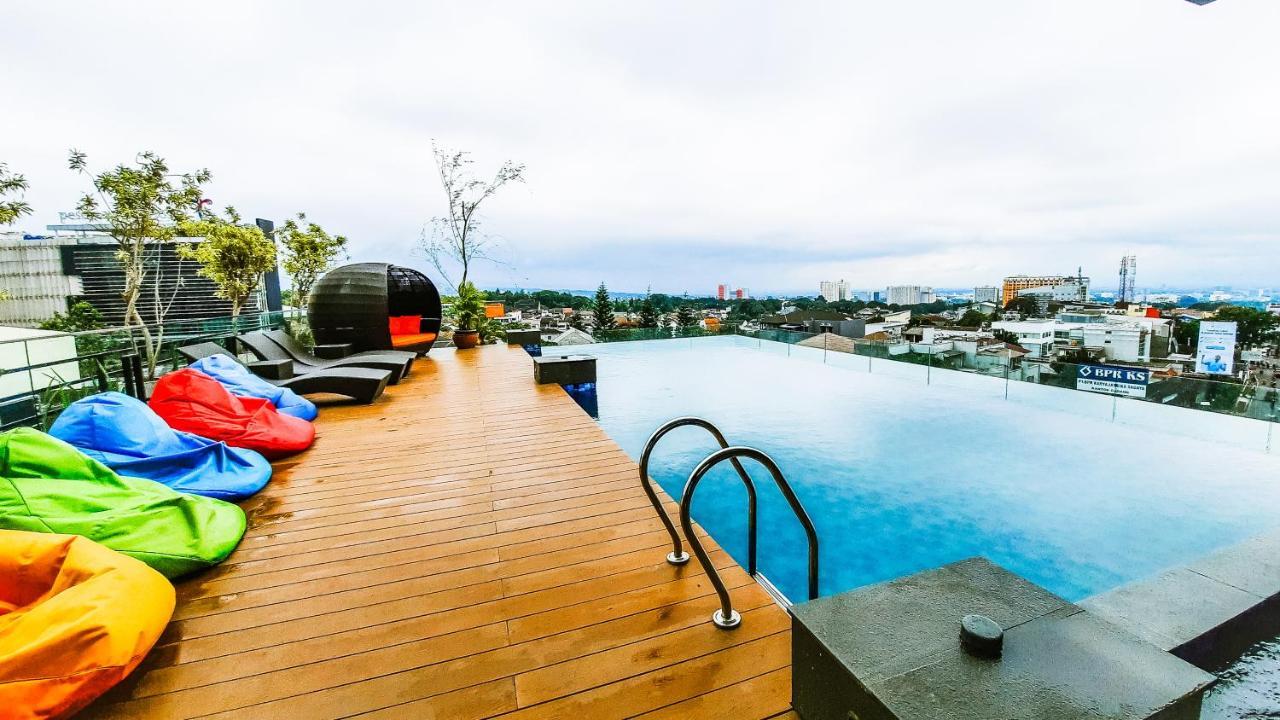 Kytos Hotel Bandung Esterno foto