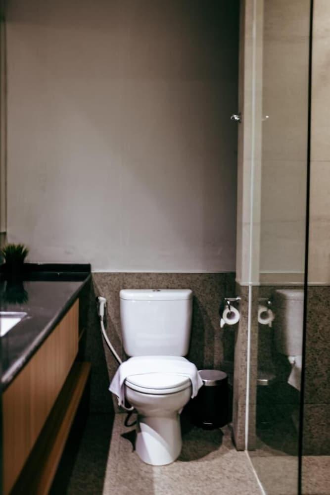 Kytos Hotel Bandung Esterno foto