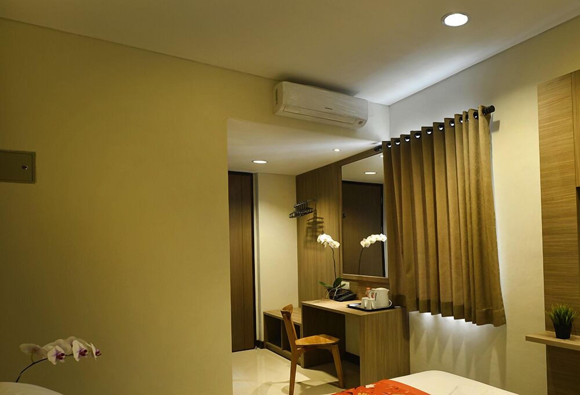 Kytos Hotel Bandung Esterno foto