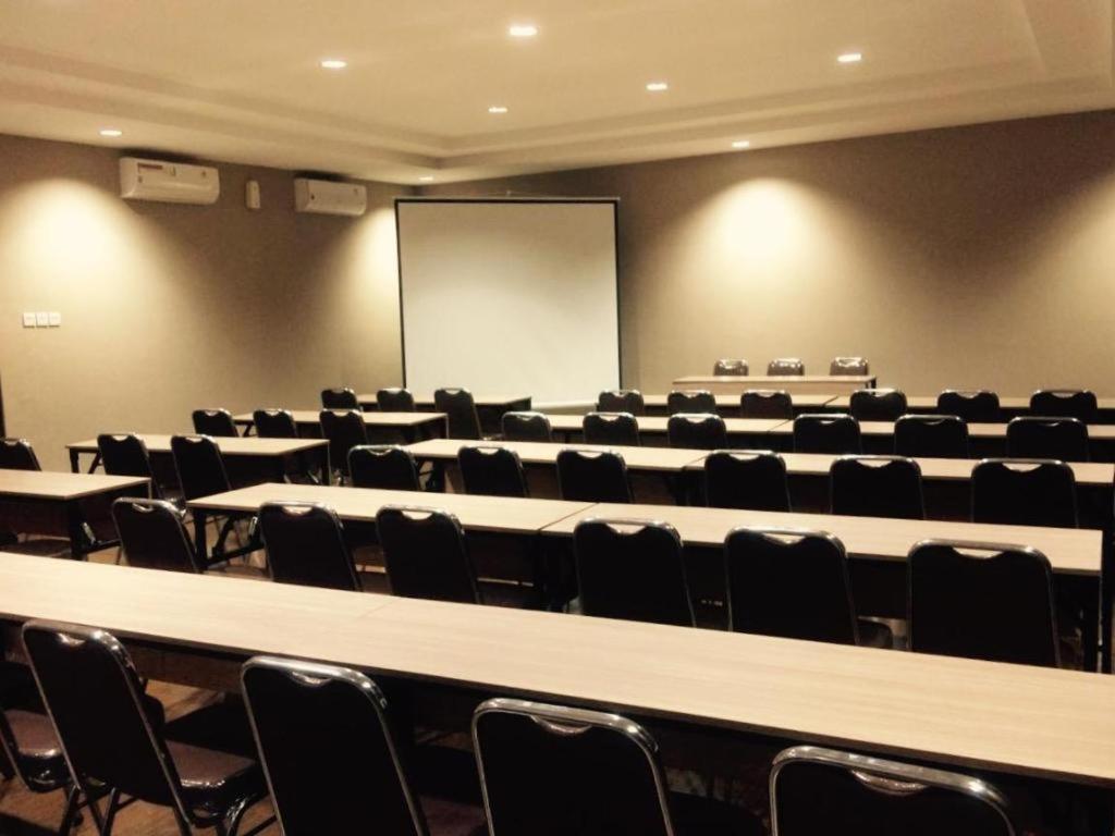Kytos Hotel Bandung Esterno foto